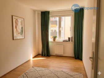 For rent 1-bedroom apartment with balcony!