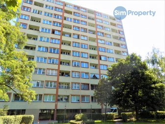 Krucza Street, 1-bedroom apartment, 37 sqm., separate kitchen. Available now.