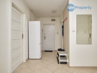 For rent rooms on Śliczna Street in cosy and spacious apartment.