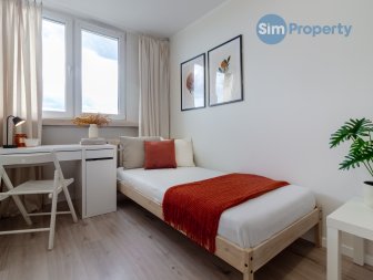 For rent  rooms on Śliczna Street in cosy and spacious apartment.