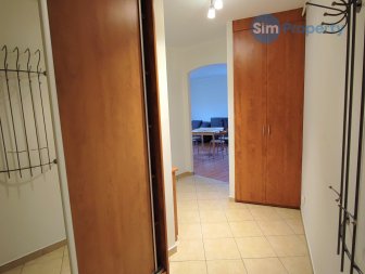 For rent cosy apartment on Mulicka Street in a building with the elevator.