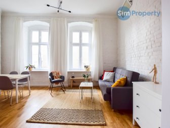 Beautiful apartment with an entresol on Pomorska Street, close to the Market Square