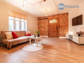 Uniwersytecka Street | 2 rooms | separate kitchen | available now.