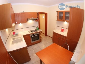 3-room apartment with balcony and separate kitchen in Market Square.