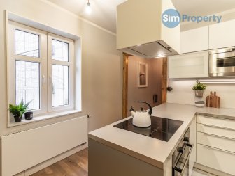 Uniwersytecka Street | 2 rooms | separate kitchen | available now.
