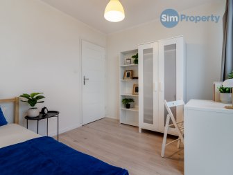 For rent  rooms on Śliczna Street in cosy and spacious apartment.