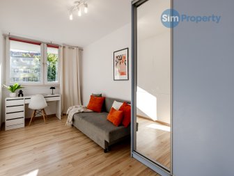 3 separate rooms + kitchen | close to Magnolia shopping center  | available now.