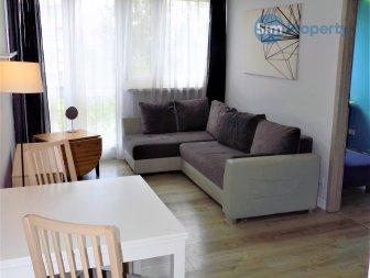 Krucza Street, 1-bedroom apartment, 37 sqm., separate kitchen. Available now.