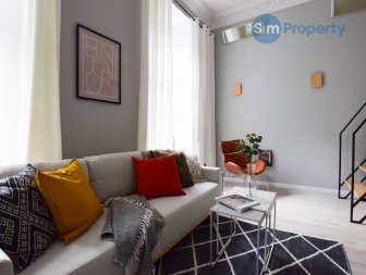 For rent a studio apartment next to the Main Railway Station. Available from August
