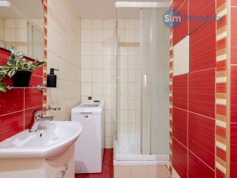 3 separate rooms + kitchen | close to Magnolia shopping center  | available now.