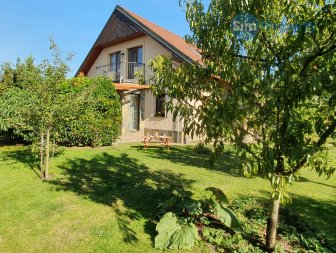 High standard 5 bed house in Černošice on the edge of Prague.