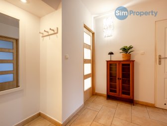 3 separate rooms + kitchen | close to Magnolia shopping center  | available now.