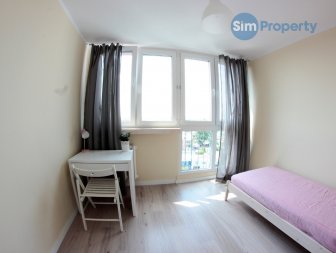 For rent rooms on Śliczna Street in cosy and spacious apartment.