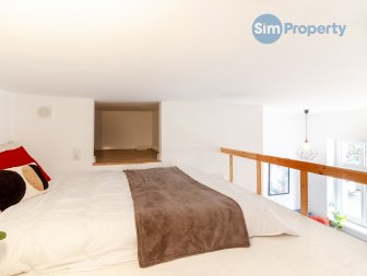 For rent | studio apartment with the entresol | available now.