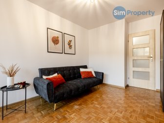 3 separate rooms + kitchen | close to Magnolia shopping center  | available now.