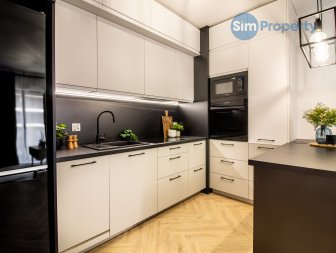 Brand new | 1-bedroom apartment | city center | availabe now.