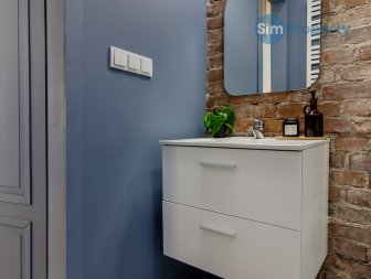 For rent | 1-bedroom apartment + the entresol | available now.