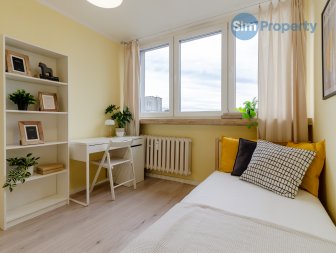 For rent  rooms on Śliczna Street in cosy and spacious apartment.