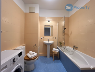 Warsaw - 1 bed apartment with the garden