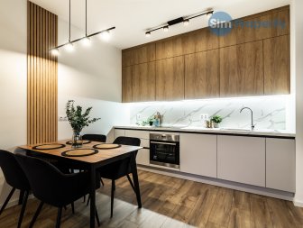 2- bedroom apartment | in the city center | cosy and stylish | available now.