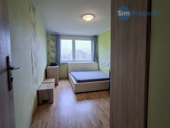 Armii Krajowej | well-kept rooms | close to the EU | bathroom, separate toilet | balcony.