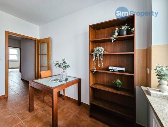 Furnished 3-bed apartament in Warsaw