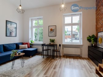 For rent | studio apartment with the entresol | available now.