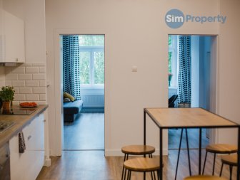 Dubois Street, cosy room close to the Market Square, available from 11.04