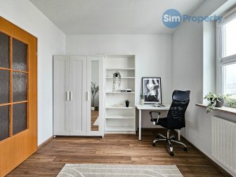 Furnished 3-bed apartament in Warsaw