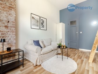 For rent | 1-bedroom apartment + the entresol | available now.