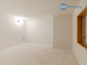 For rent | 1-bedroom apartment + the entresol | available now.