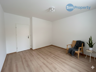 Warsaw - 1 bed apartment with the garden