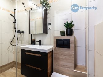 2 separate rooms + kitchen | next to Main Railway Station and Wroclavia.