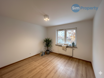 Warsaw - 1 bed apartment with the garden