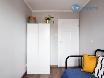 Świętokrzyska Street, 3 rooms, separate kitchen, perfect for students