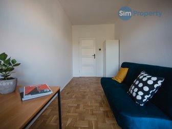 Spacious room on św. Wincentego Street, perfect location, available now