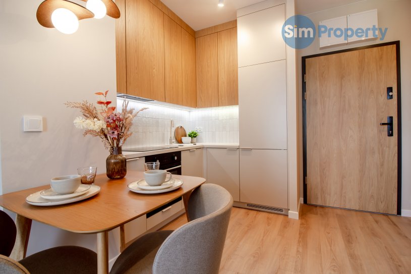 Brand new | 1-bedroom apartment | city center | availabe now.