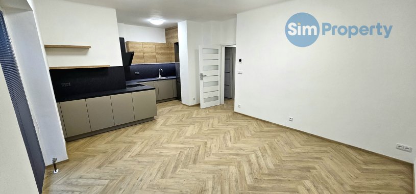 Bright and spacious 3+kk in a newly renovated villa on Pod Kesnerkou street, 64m2 + 15m2 private terrace