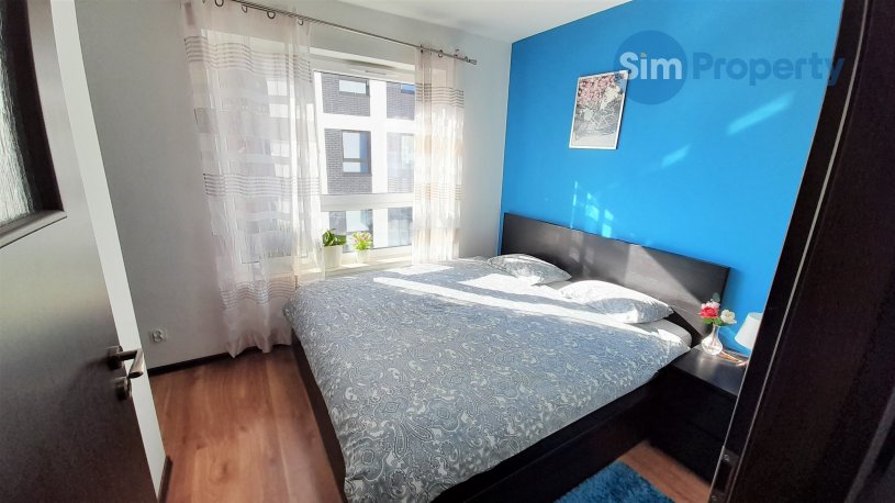 For rent cosy 3-room apartment in the new building Dorzecze Legnickiej next to Magnolia shopping center.