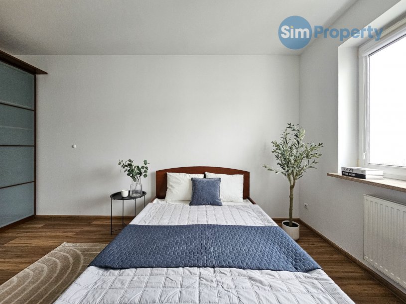 Furnished 3-bed apartament in Warsaw