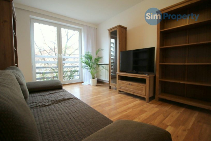 For rent cozy 1-bedroom flat with a balcony on Tęczowa Street.
