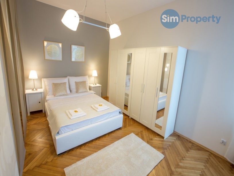 For sale a very attractive, 60-sqm apartment at Kazimierz district|Podbrzezie street