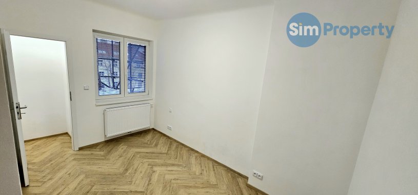 Bright and spacious 3+kk in a newly renovated villa on Pod Kesnerkou street, 64m2 + 15m2 private terrace