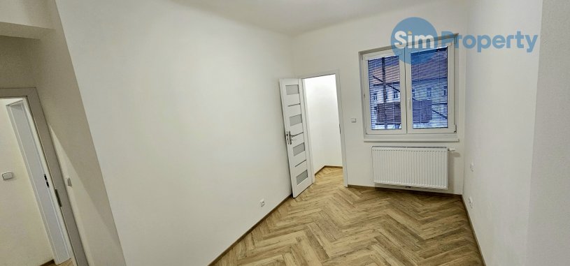 Bright and spacious 3+kk in a newly renovated villa on Pod Kesnerkou street, 64m2 + 15m2 private terrace