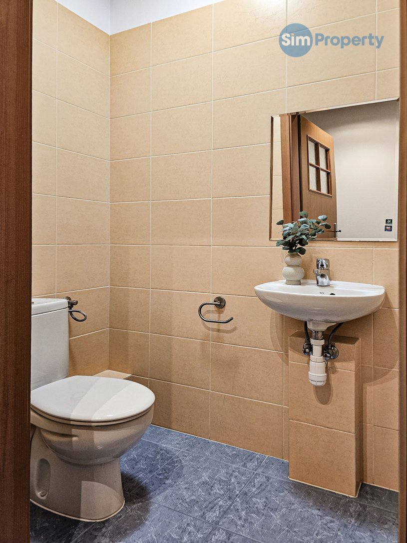 Furnished 3-bed apartament in Warsaw