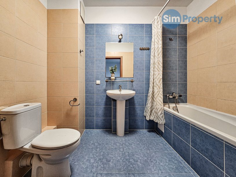 Furnished 3-bed apartament in Warsaw