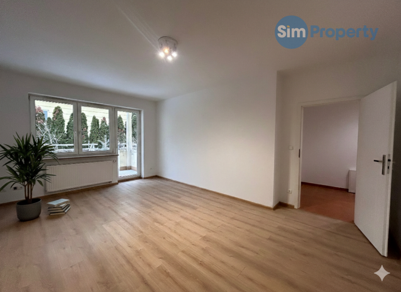 Warsaw - 1 bed apartment with the garden