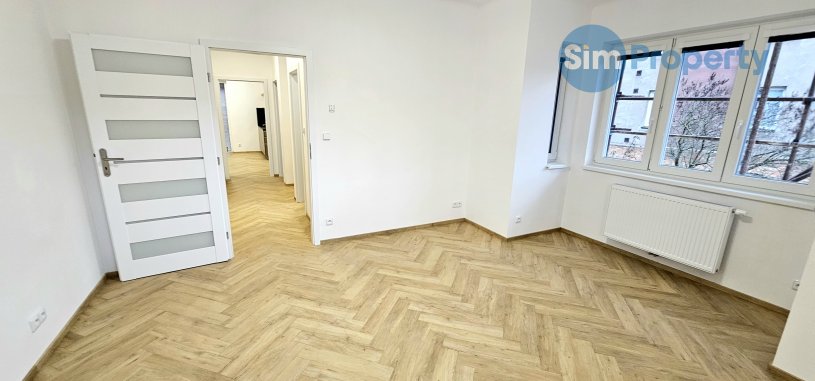 Bright and spacious 3+kk in a newly renovated villa on Pod Kesnerkou street, 64m2 + 15m2 private terrace