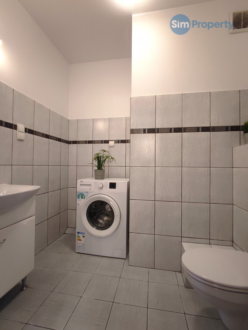 For rent 3 separate rooms on Hubska Street. Available from 01.09