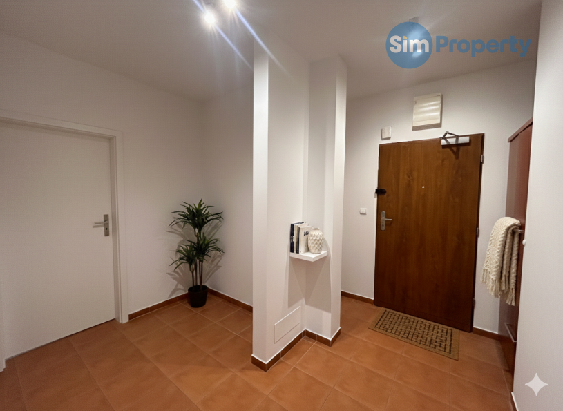 Warsaw - 1 bed apartment with the garden